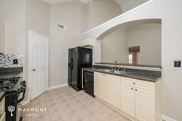 4203 Wesley Hall Ln — Photo 9