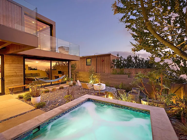 1537 San Elijo Ave — Photo 13