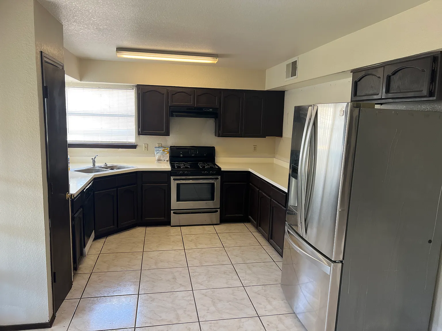 3021 Lake Mead Pl — Photo 2