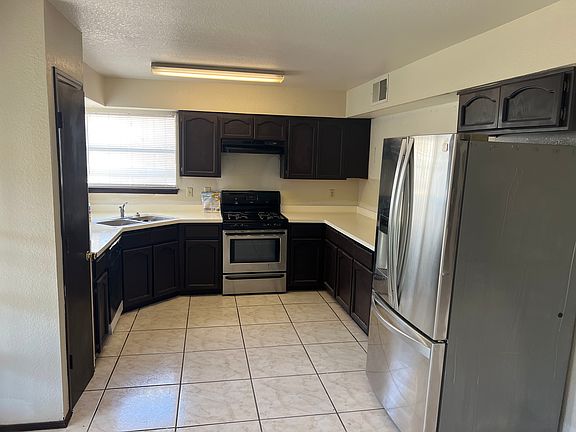 2nd image of 3021 Lake Mead Pl