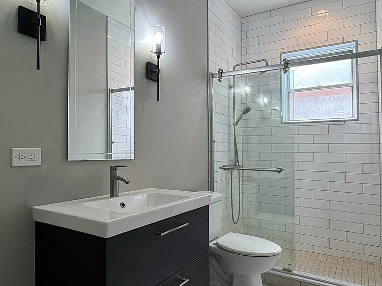 Haws Ave — Photo 19