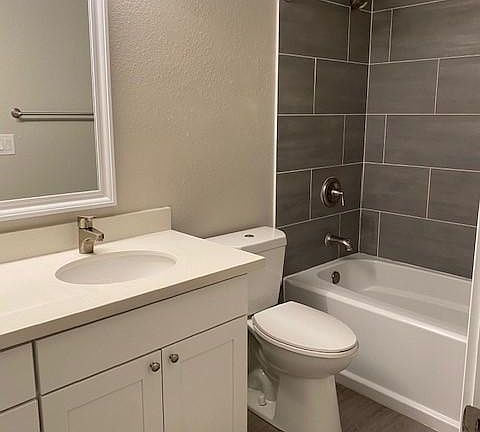 3rd image of 10132 NE 64th St APT 5