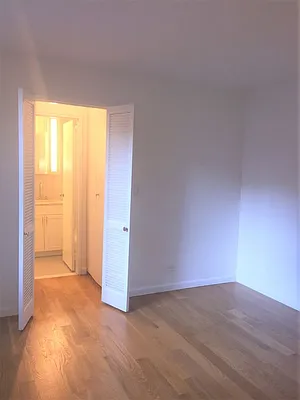 Rented by Manhattan Skyline | media 5