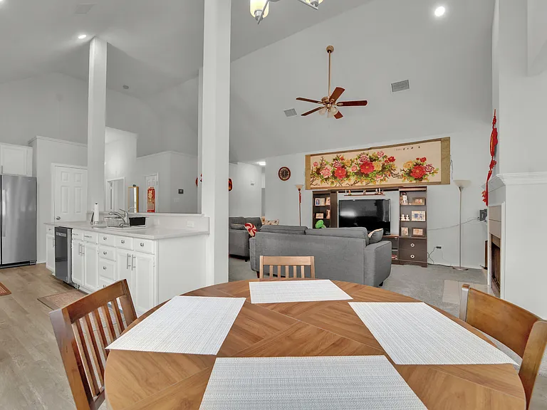 4021 Aldenham Dr — Photo 13