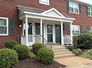 1520 E Swan Cir, Saint Louis, MO 63144