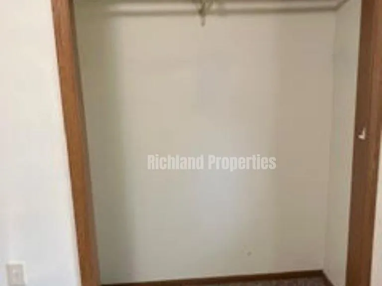 300 W Clay St #5 — Photo 8