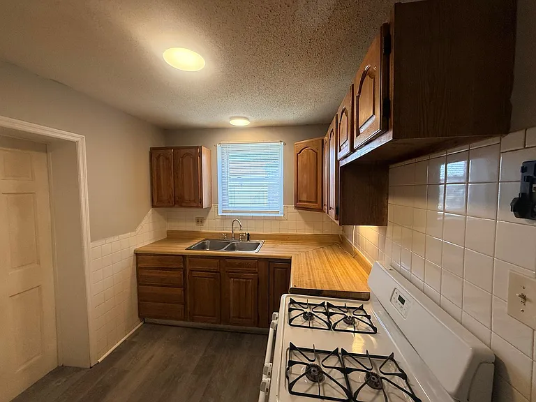 6148 Laura Ave — Photo 31