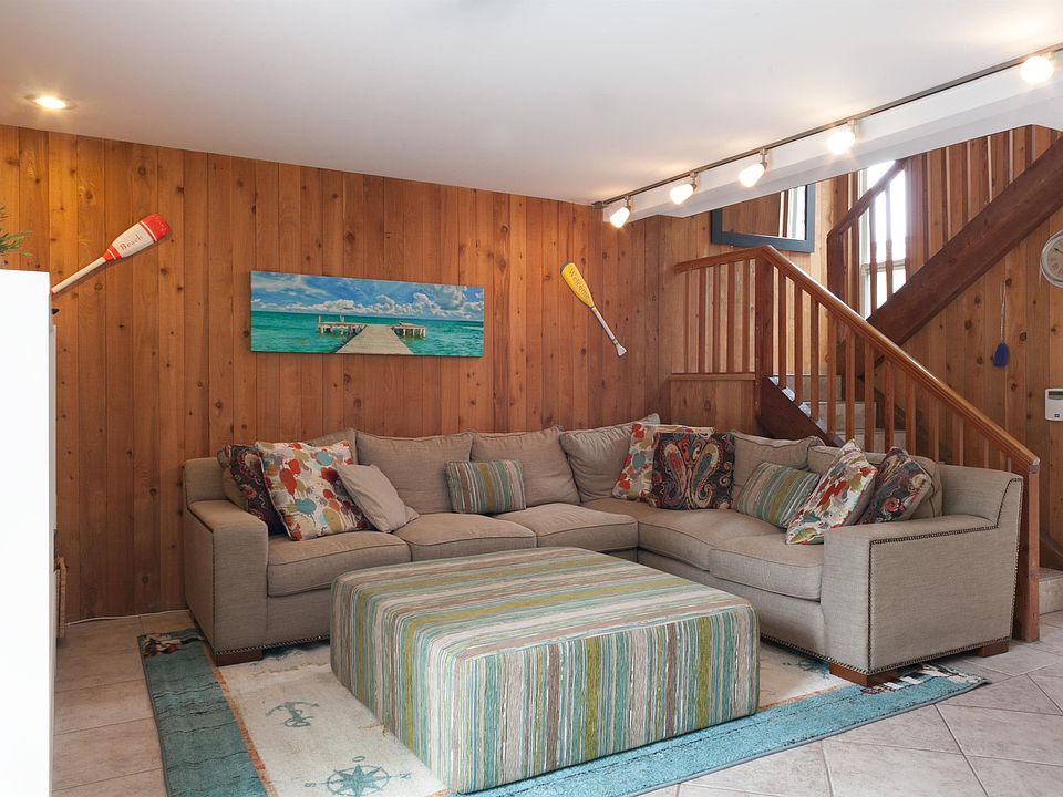 1st image of 808 Nantasket Ct #1