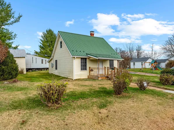 2474 Peppers Ferry Rd, Wytheville, VA 24382