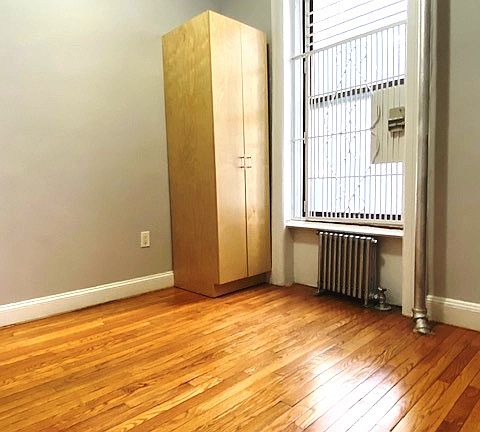 5th image of 169 W 81st St APT 1C