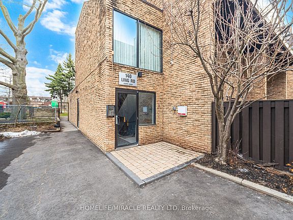 2nd image of 140 Ling Rd #103