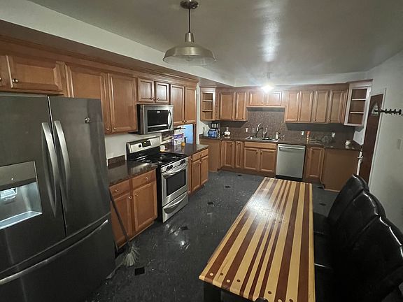2nd image of 17655 W Outer Dr