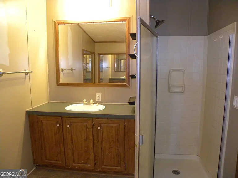 2627 Cole Rd — Photo 9