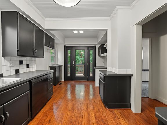5th image of 759 Highland Ave