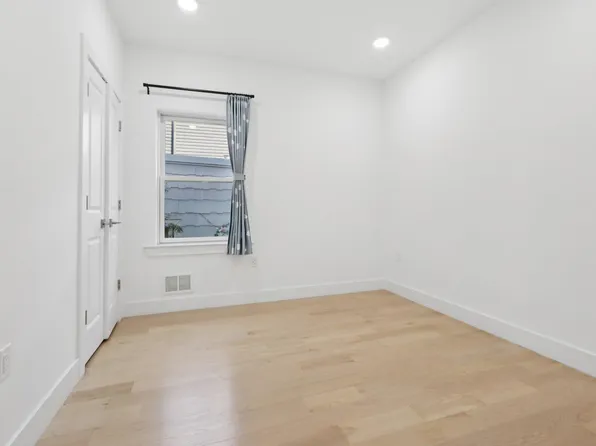 131 Zabriskie Street image 23 of 44