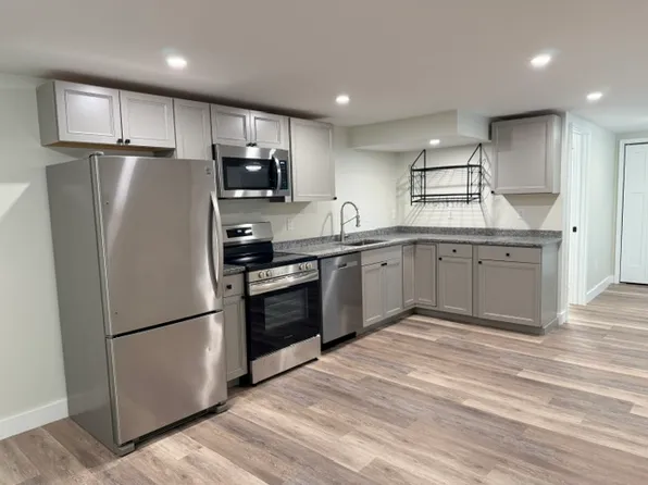 16 Clark St #A, Clinton, MA 01510