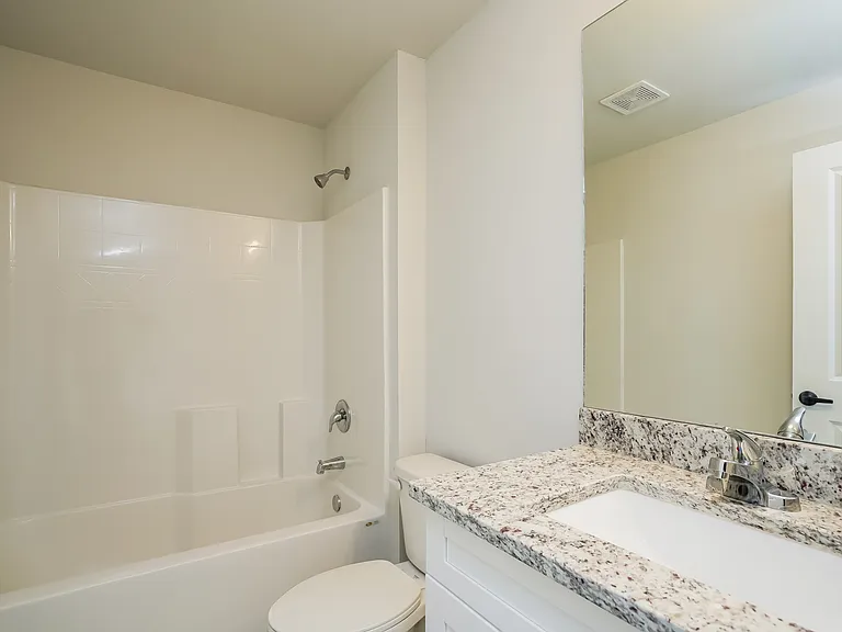 1037 Kimberly Ave — Photo 14