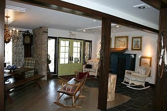 4th image of 205 S Lakeview Dr