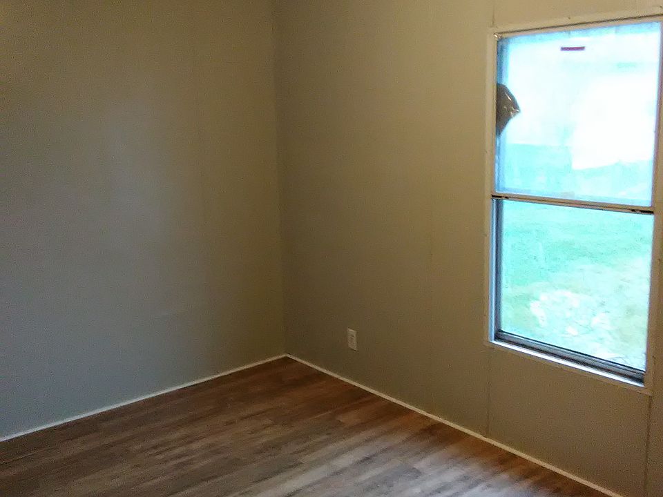 1st image of 203 E Jane St