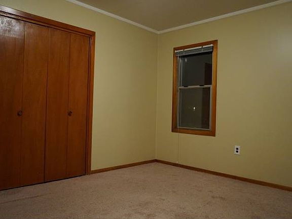 4th image of 1208 Van Giesen St