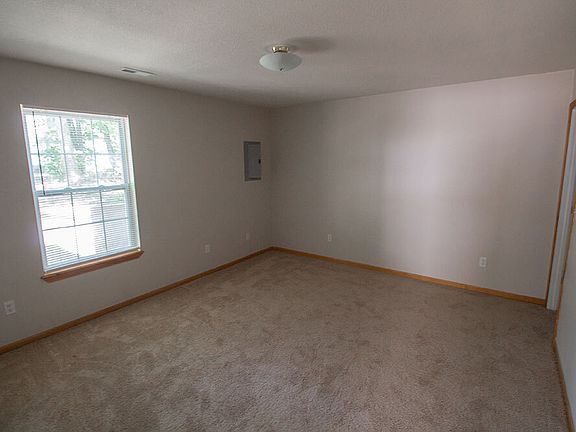5th image of 1321 Godas Dr #1321