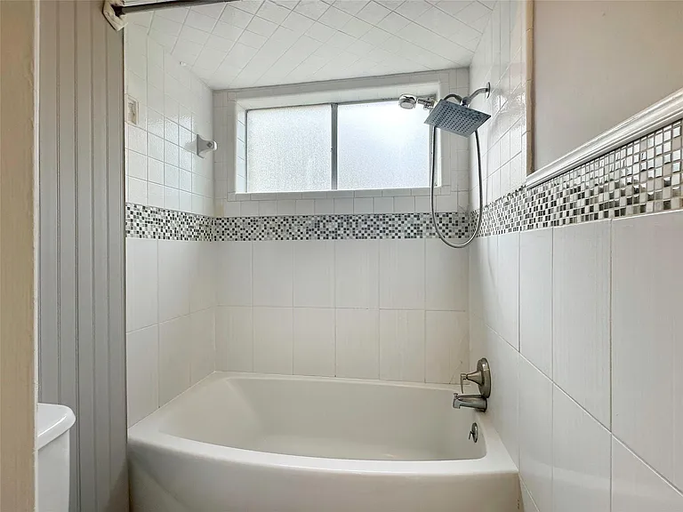 6806 Winkleman Rd — Photo 21