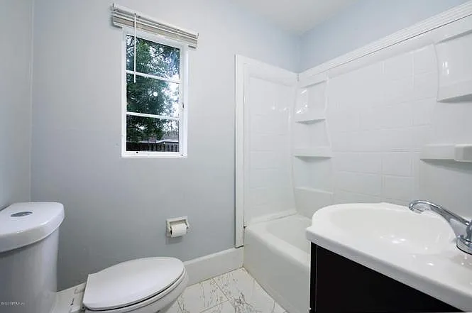 5143 Banshee Ave — Photo 12