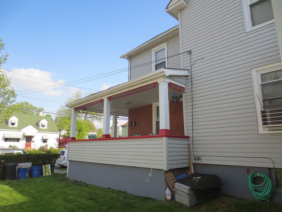 wrap around porch