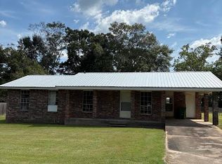 314 E Starkey St, Poplarville, MS 39470