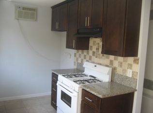 14204 Burbank Blvd, Sherman Oaks, CA 91401