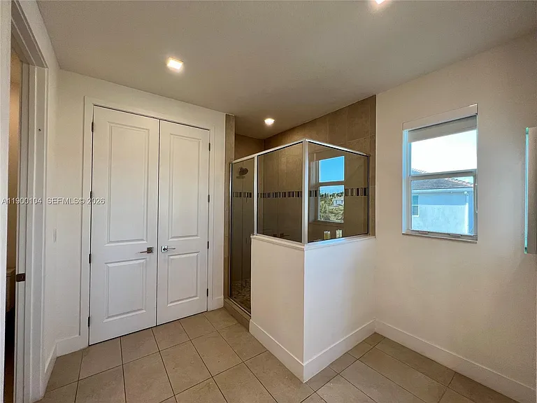 11 NW 122nd Ave — Photo 44