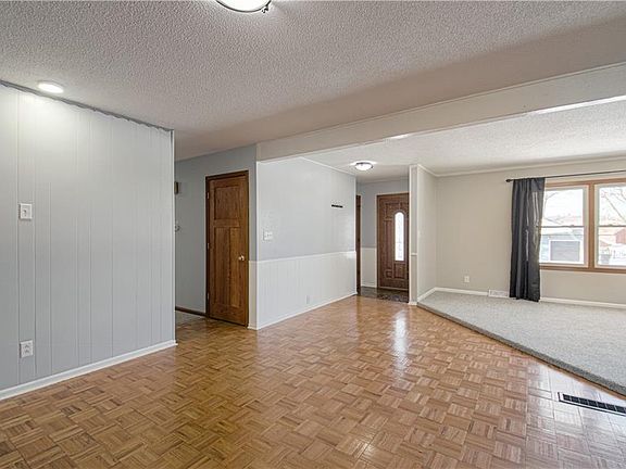 2nd image of 3925 S Bedford Ave