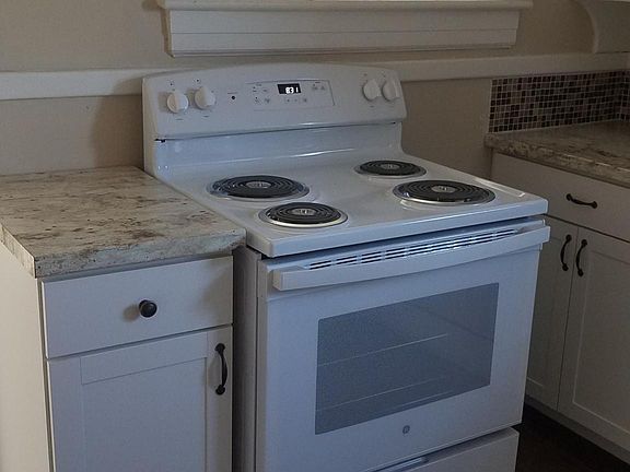 3rd image of 167 Laconia Ave NE