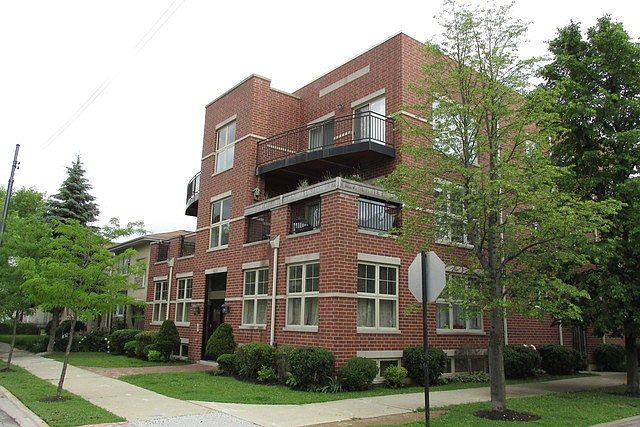 1st image of 6255 W Montrose Ave APT 3W