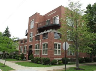 6255 W Montrose Ave APT 3W, Chicago, IL 60634