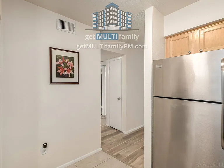 11640 N 51st Ave #237 — Photo 21