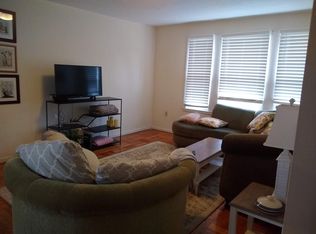 30 Crosby Rd #2, Chestnut Hill, MA 02467