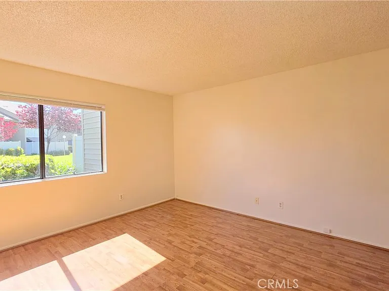 25 Carriage Way — Photo 12
