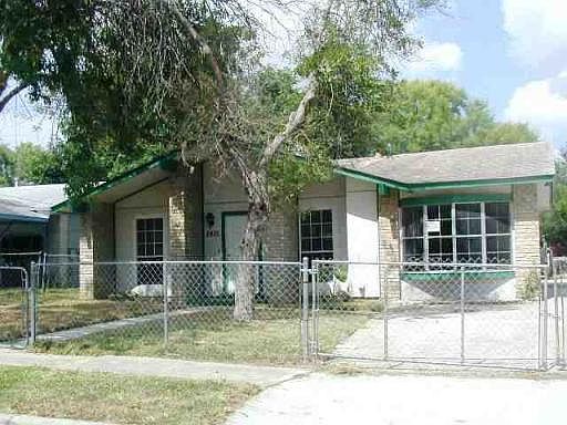 1st image of 9415 HINDI DR