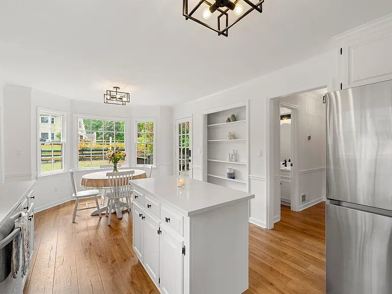 4115 Tanbark Dr NE — Photo 16
