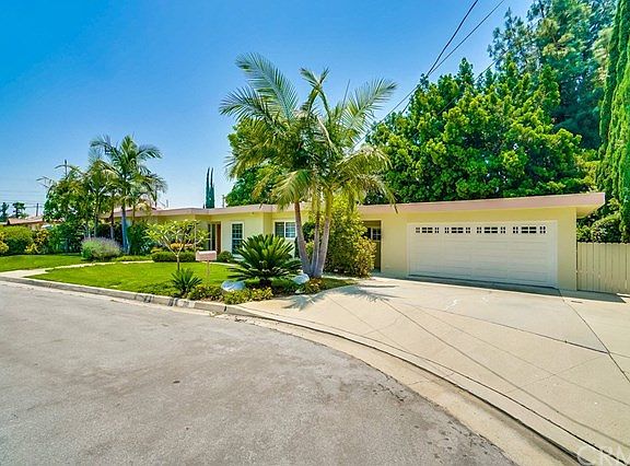 2nd image of 28 E Santa Anita Ter