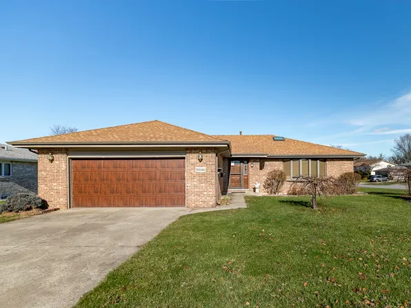 12680 Rosewood Ct, Saint John, IN 46373