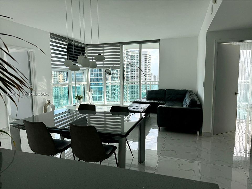 1st image of 951 Brickell Ave APT 2810