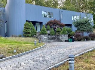 7 Waverly Ct, New City, NY 10956