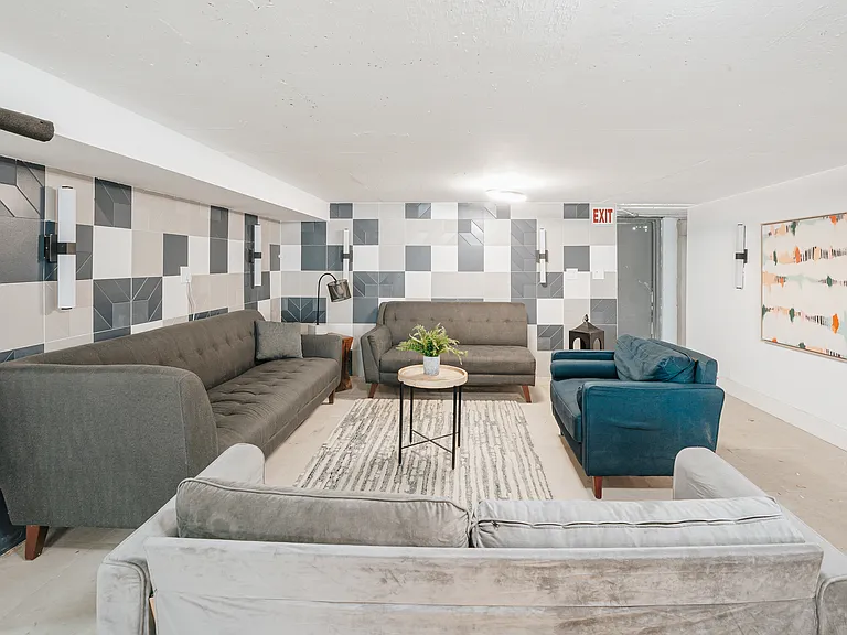 7830 Abbott Ave #B — Photo 24