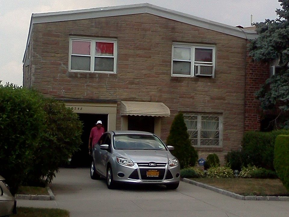 1st image of 2248 92nd St