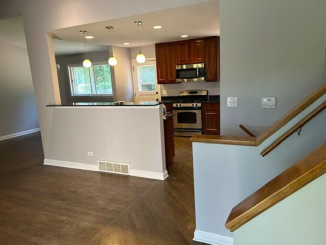 867 Auburn Ct — Photo 10