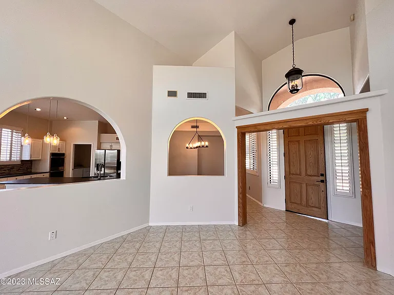 10123 N Alder Spring Dr — Photo 3