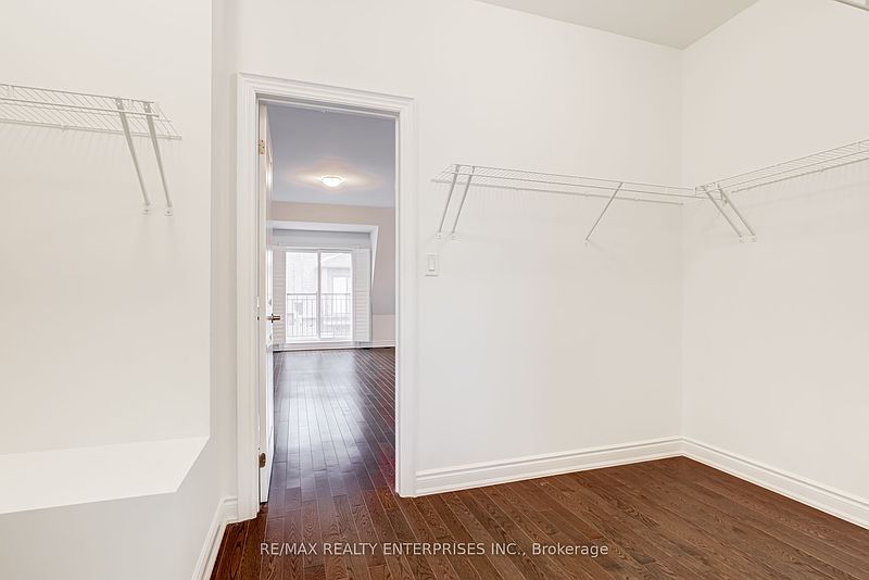 Oakville Townhouse for rent - 3 Bedrooms — photo 27