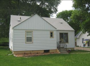 2148 S 49th St, Omaha, NE 68106